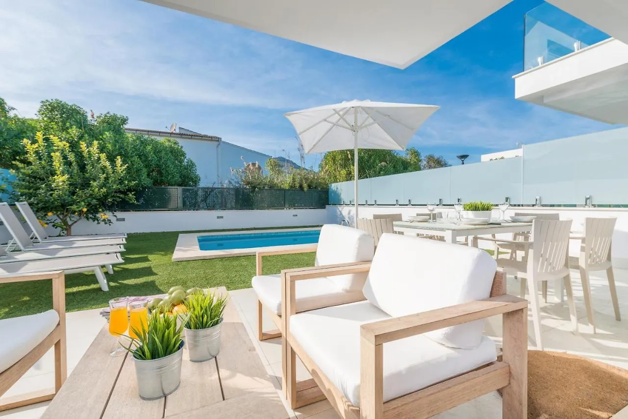 New! Villa Lago B, Alcudia Beach, Mallorca 阿尔库迪亚港 西班牙